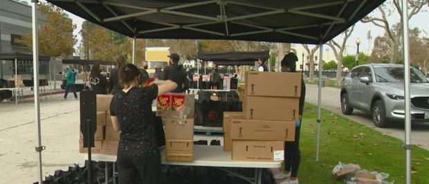 Hundreds Of Thanksgiving Turkeys Given Out To Families In Need 
