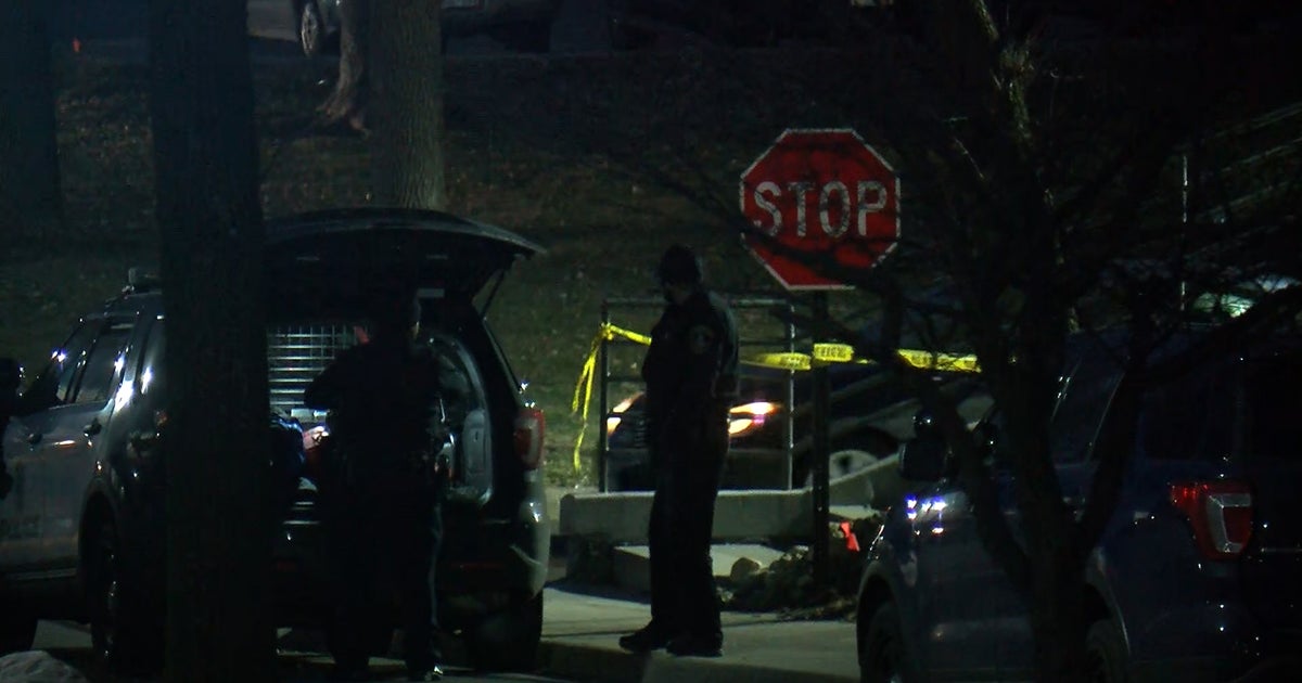 Man Fatally Shot At Bloomington Apartment Building Identified As Shakur