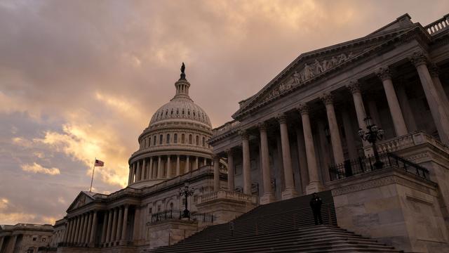 us-capitol-1-12.jpg 