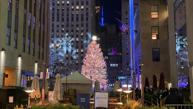 Rockefeller-Center-Christmas-Tree.jpg 