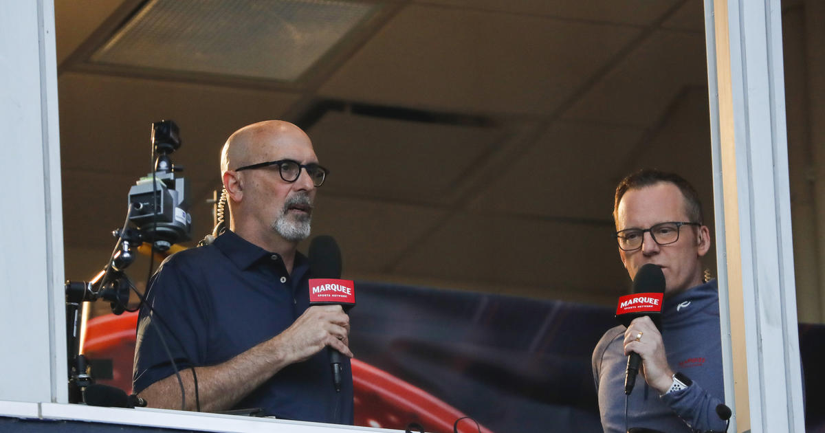 White Sox commentator Jason Benetti joins Fox Sports for college