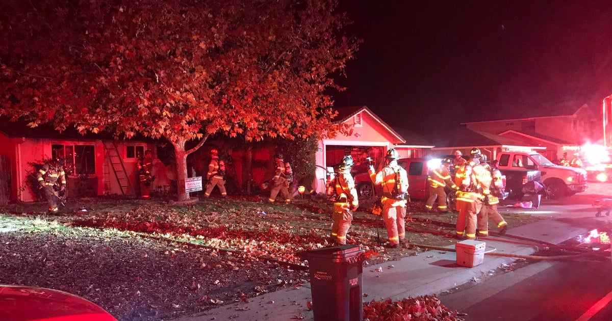Girl, 11, Rushed To Hospital After Foothill Farms House Fire - CBS ...