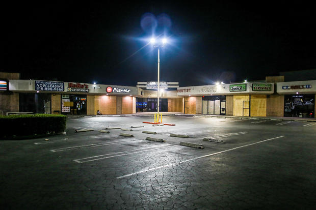 View of an abandoned shopping center during the protest. 