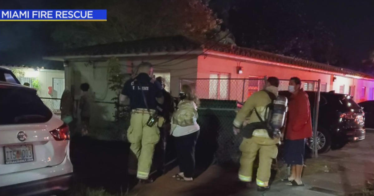 Miami Family Forced Out By Fire - CBS Miami