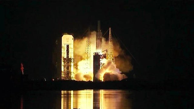 121020-d4-launch.jpg 