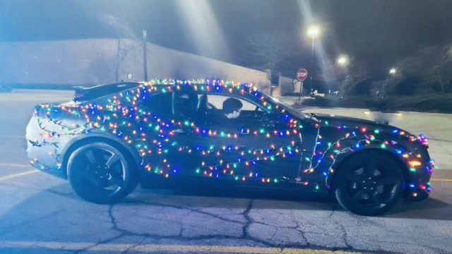 wi-holiday-lights-vehicle.png 