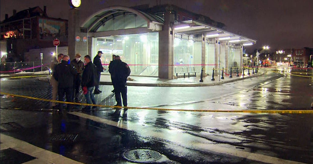 Man Killed In East Boston Stabbing On Christmas Eve - CBS Boston