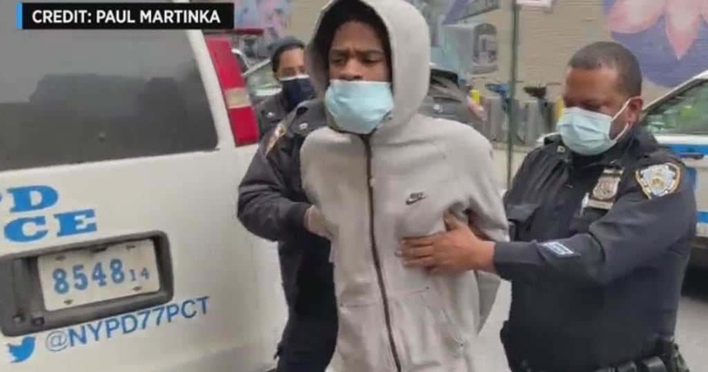 Suspect Accused Of Shooting NYPD Officer In Back Offers Apology: 'I ...