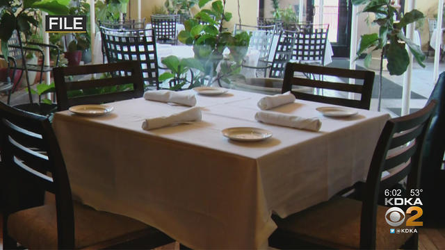 empty-table-restaurant.jpg 