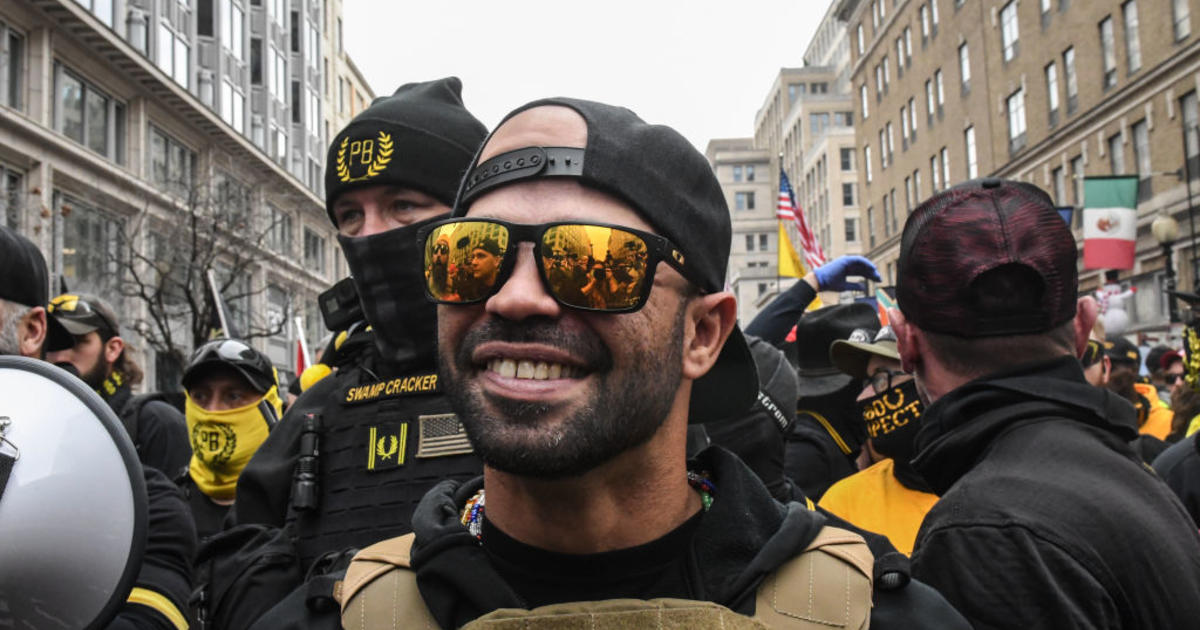 D.C. police lieutenant charged with relaying info to Proud Boys leader Enrique Tarrio