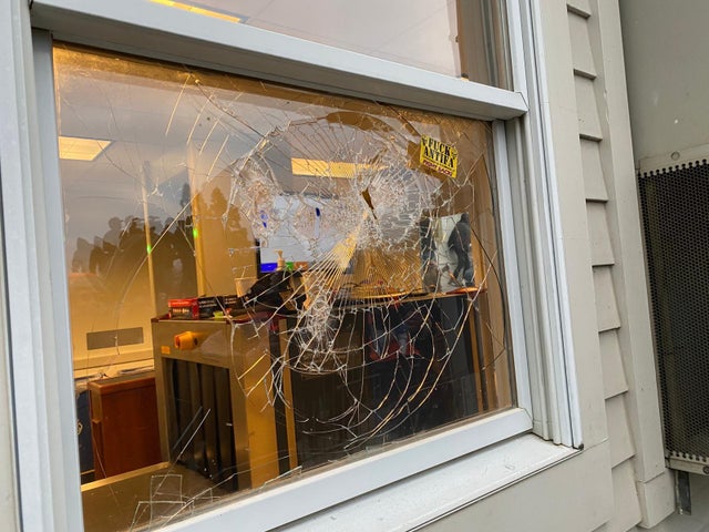 Trump supporters storm Capitol building in Washington 