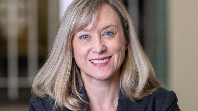 elizabeth_welch_horizontal.jpg 