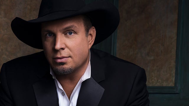GARTHBROOKS_Headshot_PhotoCreditJosephLlanes.jpg 