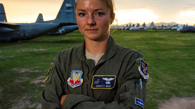 Christy-Wise-2-Female-Amputee-Pilot-from-USAFA-on-FB.jpg 