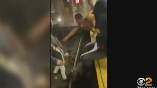 NYC-subway-attack.jpg 