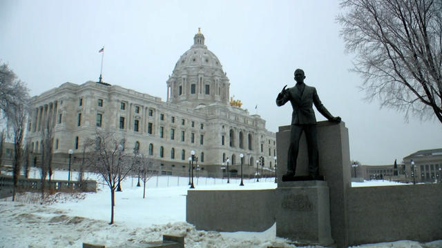 Minnesota-State-Capitol-Winter.jpg 