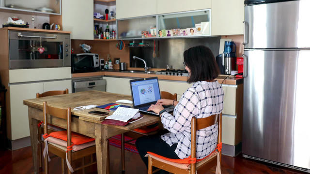 workinginthekitchen1920-633510-640x360.jpg 