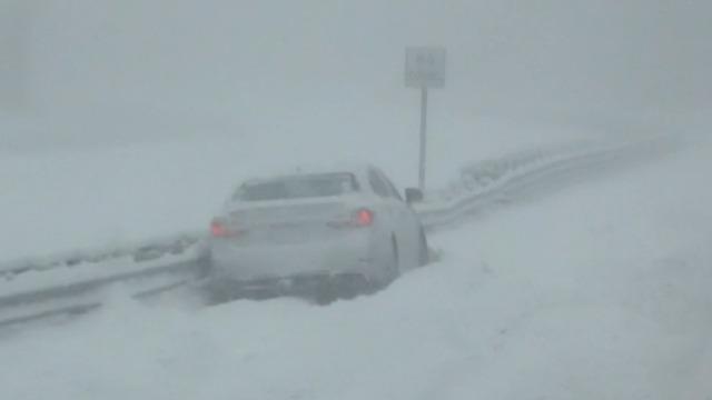 cbsn-fusion-massive-snowstorm-in-northeast-shuts-down-coronavirus-vaccine-sites-thumbnail-637642-640x360.jpg 