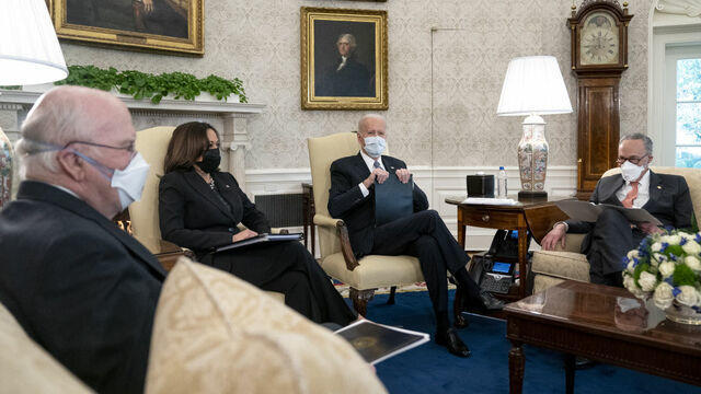 cbsn-fusion-biden-on-stimulus-plan-i-think-well-get-some-republicans-thumbnail-639506-640x360.jpg 