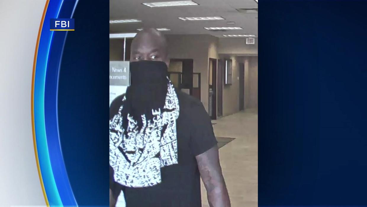 Fbi Releases Suspect Pictures In Sw Miami Dade Chase Bank Robbery Cbs