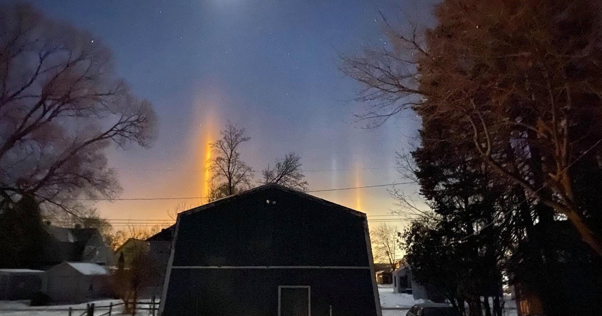 PHOTOS Stunning Light Pillars Dazzle Across The Sky In Northern
