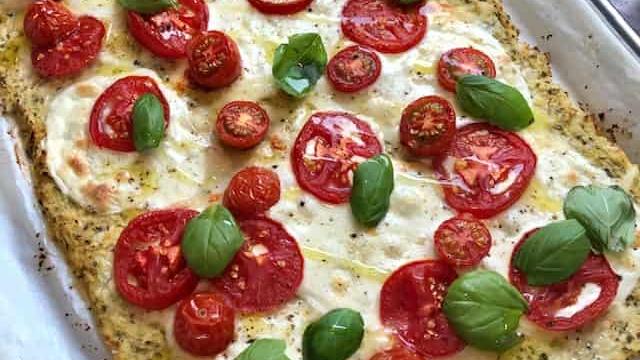 Cauliflower_Crust_Margherita_Pizza.jpg 