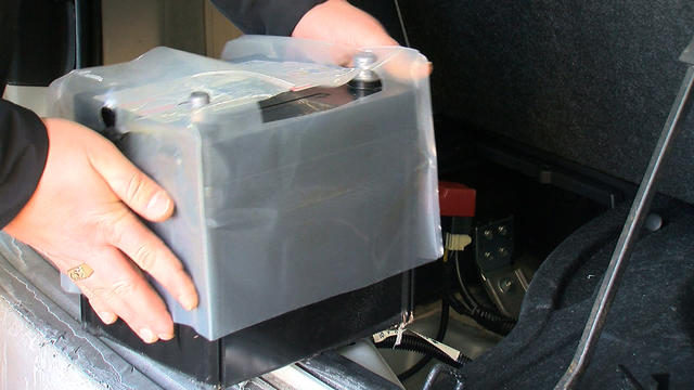 Car-Battery-Installation.jpg 