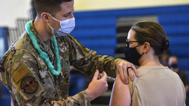 Virus Outbreak Military Vaccinations 