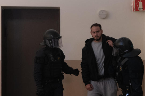The Mossos Enter The University Of Lleida To Arrest Pablo Hasel, Who Is Locked Up In The Rectorate 