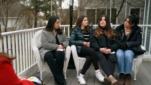 cbsn-fusion-meet-the-challah-back-girls-sisters-use-their-love-of-baking-to-support-social-justice-groups-thumbnail-648669-640x360.jpg 