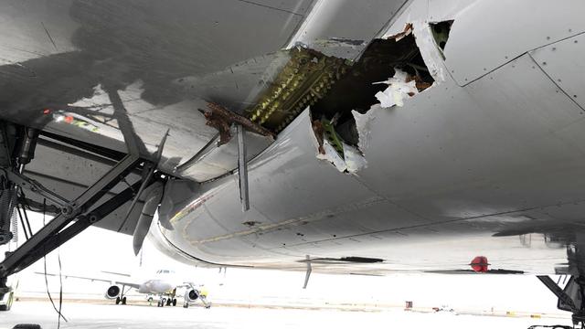 plane-damage-1.jpg 