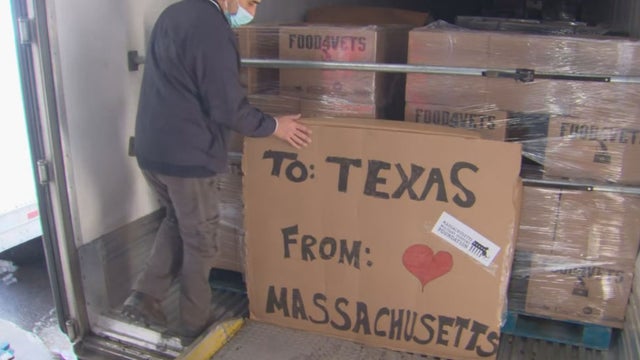 PATRIOTS-FOOD-TRUCK-TO-TEXAS-20210223.01_frame_33954.jpg 