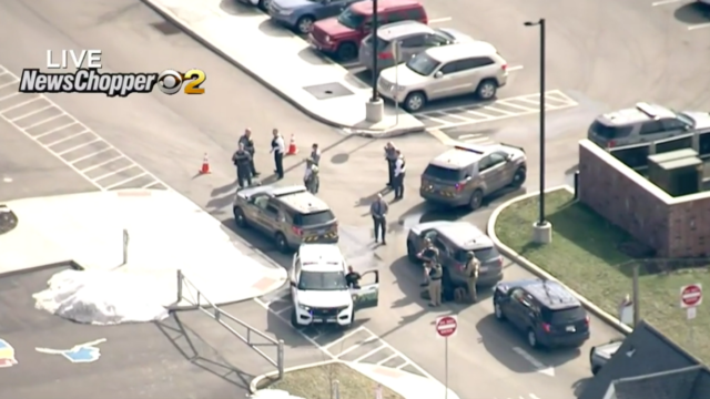 latrobe-elementary-school-police-presence-1.png 