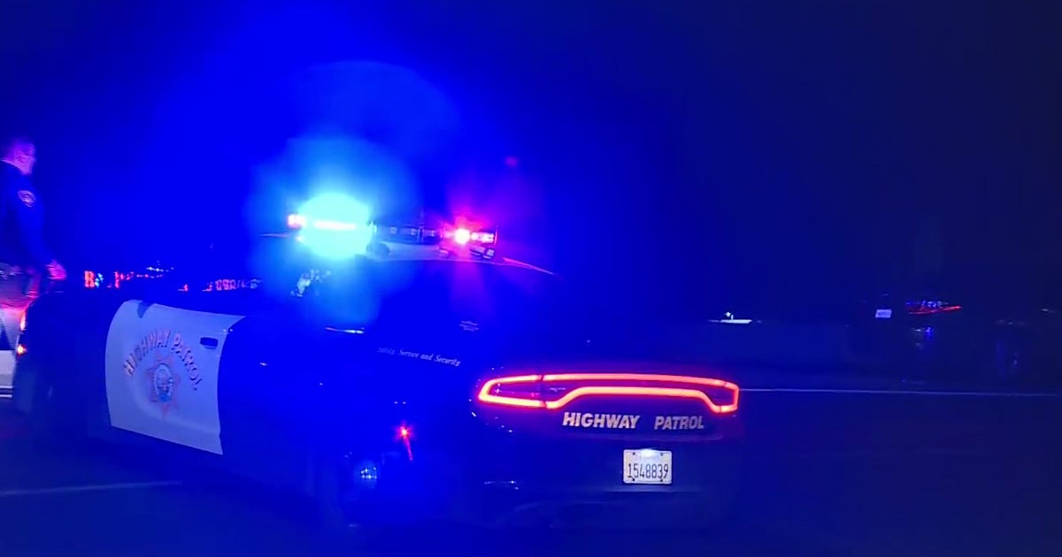 Fatal Crash Shuts Down Southbound Highway 99 At Mack Road - CBS Sacramento