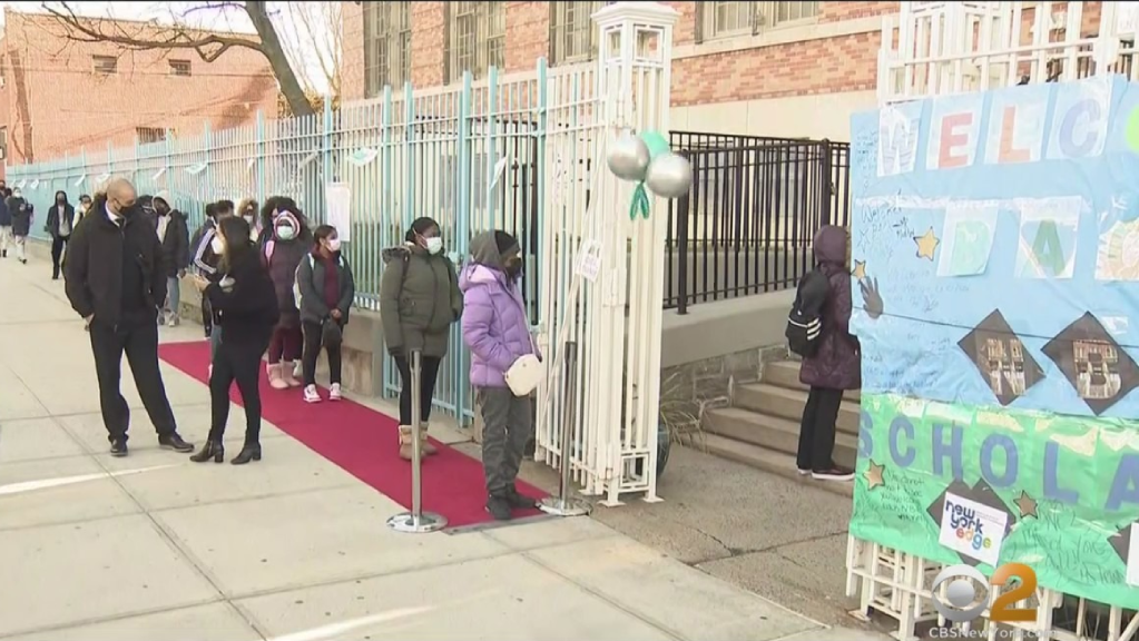NYC middle schools reopen 