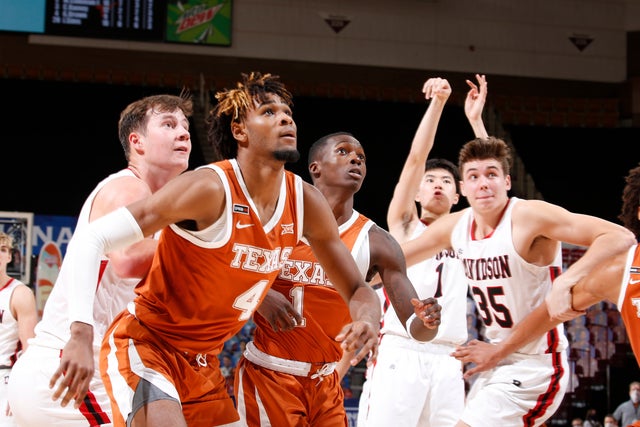COLLEGE BASKETBALL: NOV 30 Maui Invitational - Texas v Davidson 