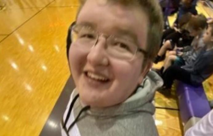 adam-oakes.jpg 