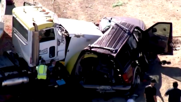 california-car-crash-01-kcbs.png 