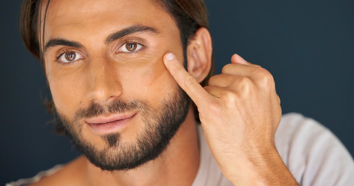 Videoconference calls are leading men to the makeup counter - CBS News