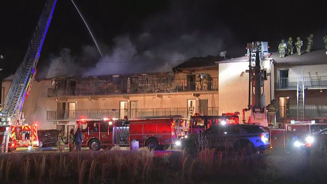 lns-howard-johnson-fire-Ground-RAW-030321_frame_18045.png 