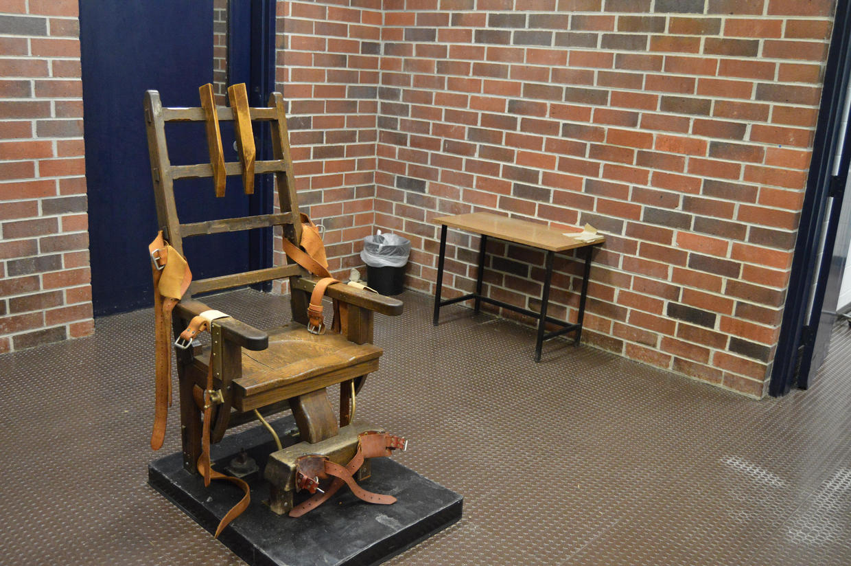 New death penalty law makes inmates pick electric chair or firing squad