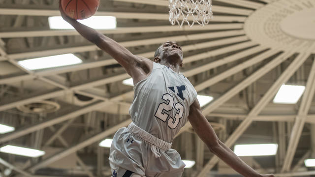 HIGH SCHOOL BASKETBALL: JAN 14 Spalding Hoophall Classic 