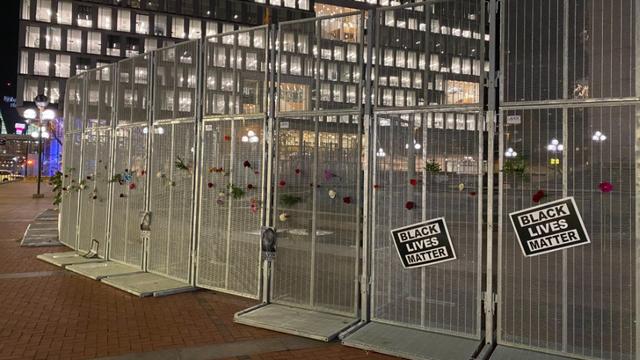 Fences-Outside-Hennepin-County-Government-Center-Ahead-Of-Chauvin-Trial.jpg 