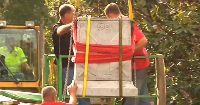 Workers discover time capsule inside Confederate statue CBS News