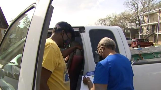 cbsn-fusion-baton-rouge-nurse-on-mission-to-vaccinate-citys-underserved-communities-thumbnail-668427-640x360.jpg 