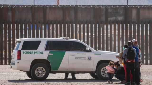 cbsn-fusion-surge-in-migrant-children-continues-at-border-thumbnail-669731-640x360.jpg 