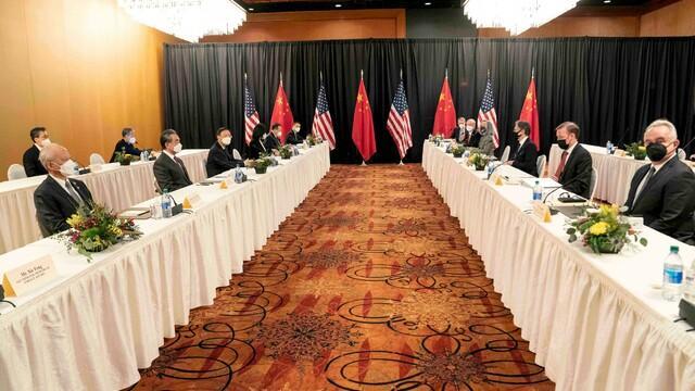 cbsn-fusion-diplomats-from-us-and-china-spar-during-alaska-meeting-thumbnail-672358-640x360.jpg 