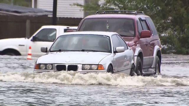 np-0430-diazfloods-640x360.jpg 