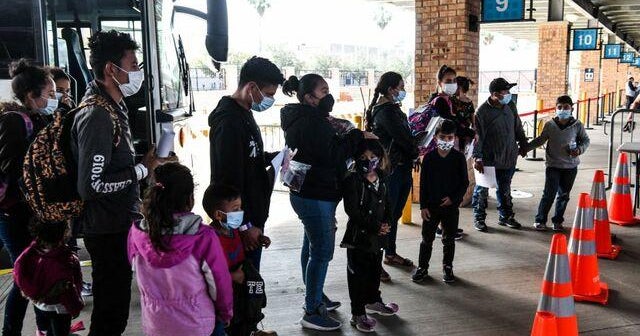 Biden administration scrambles to house thousands of migrant children ...