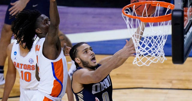 Zero perfect brackets left in March Madness tournament CBS News